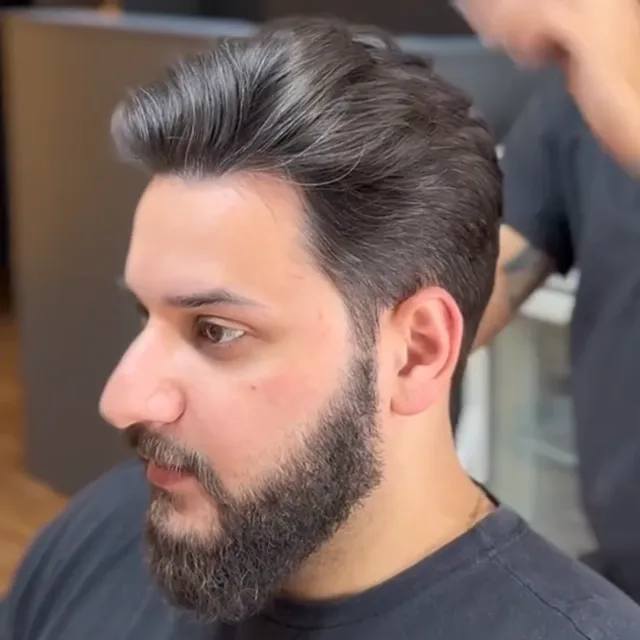 Comb over com barba